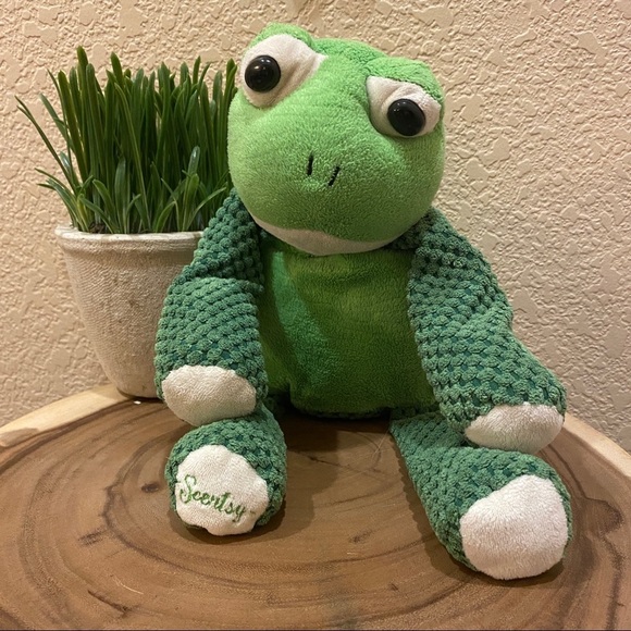 Scentsy Other - Scentsy Buddy Ribbet the Frog green frog no scent packet